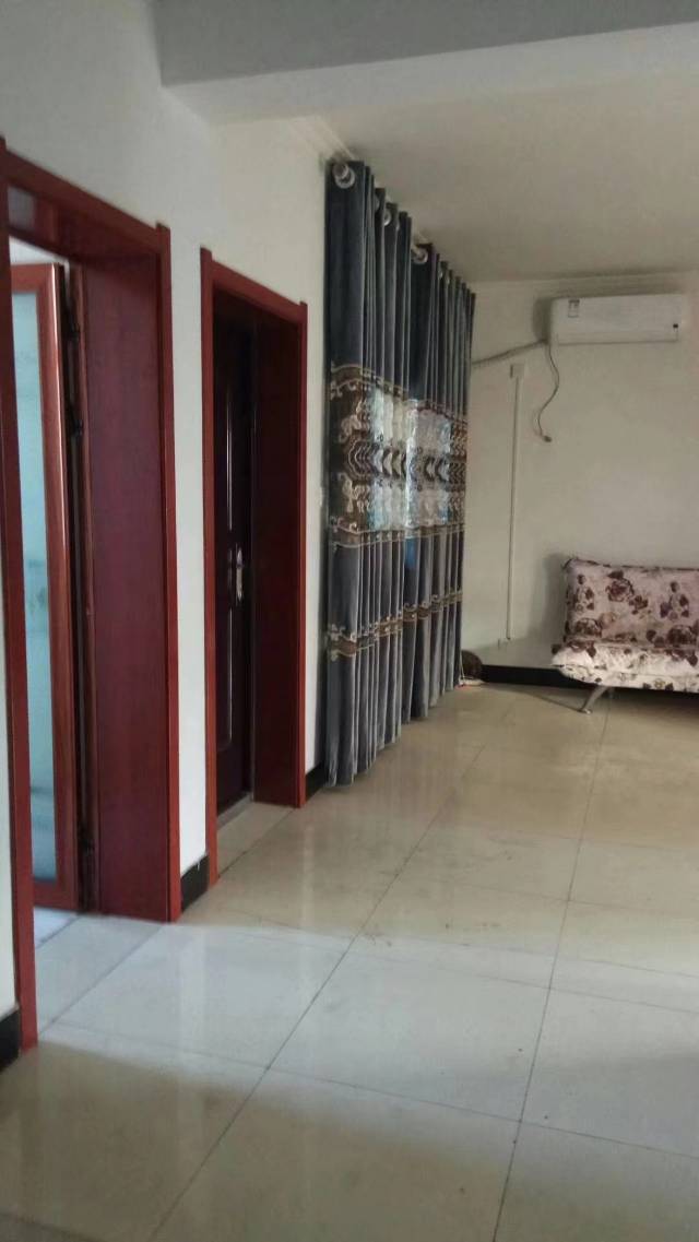 ס������