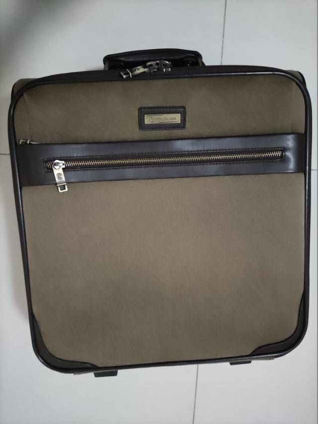 全新金利来拉杆箱处理