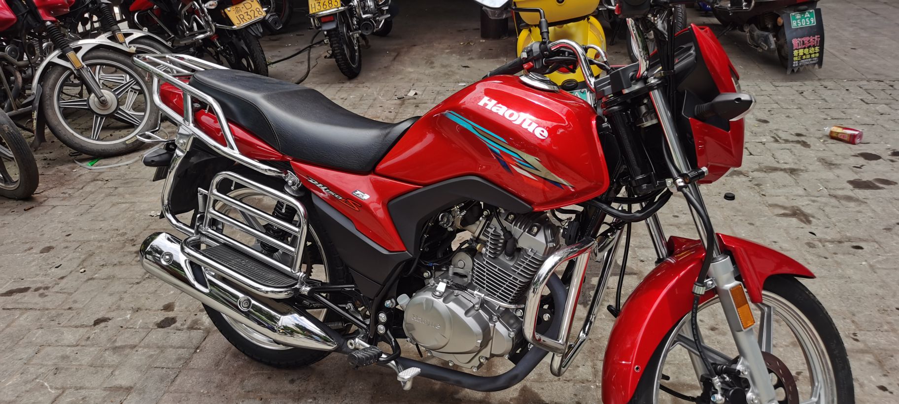 出售豪爵150摩托车一年多的车两千一百公里车况精品